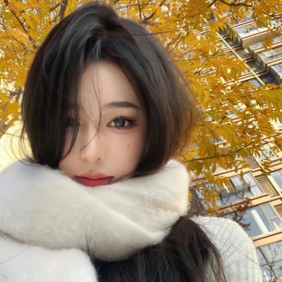 滚动的钢蛋